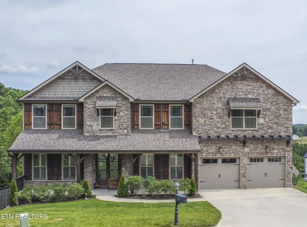 1905 Highlands Ridge Lane, Knoxville