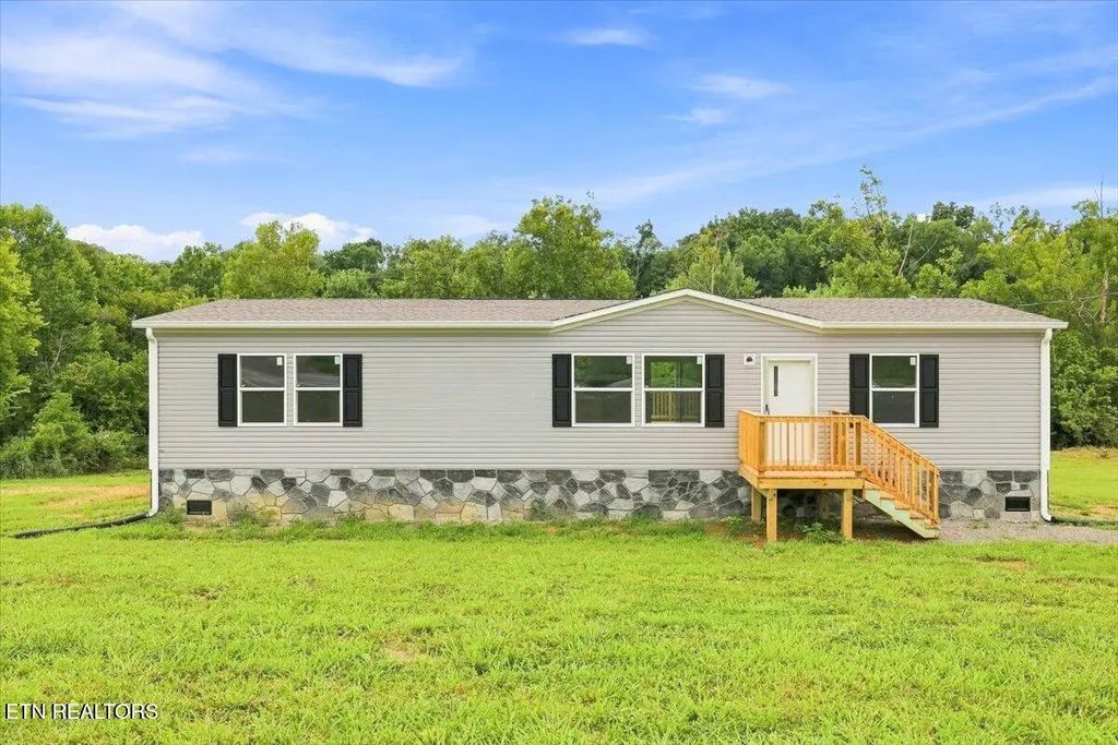 5380 Rutledge Pike, Rutledge