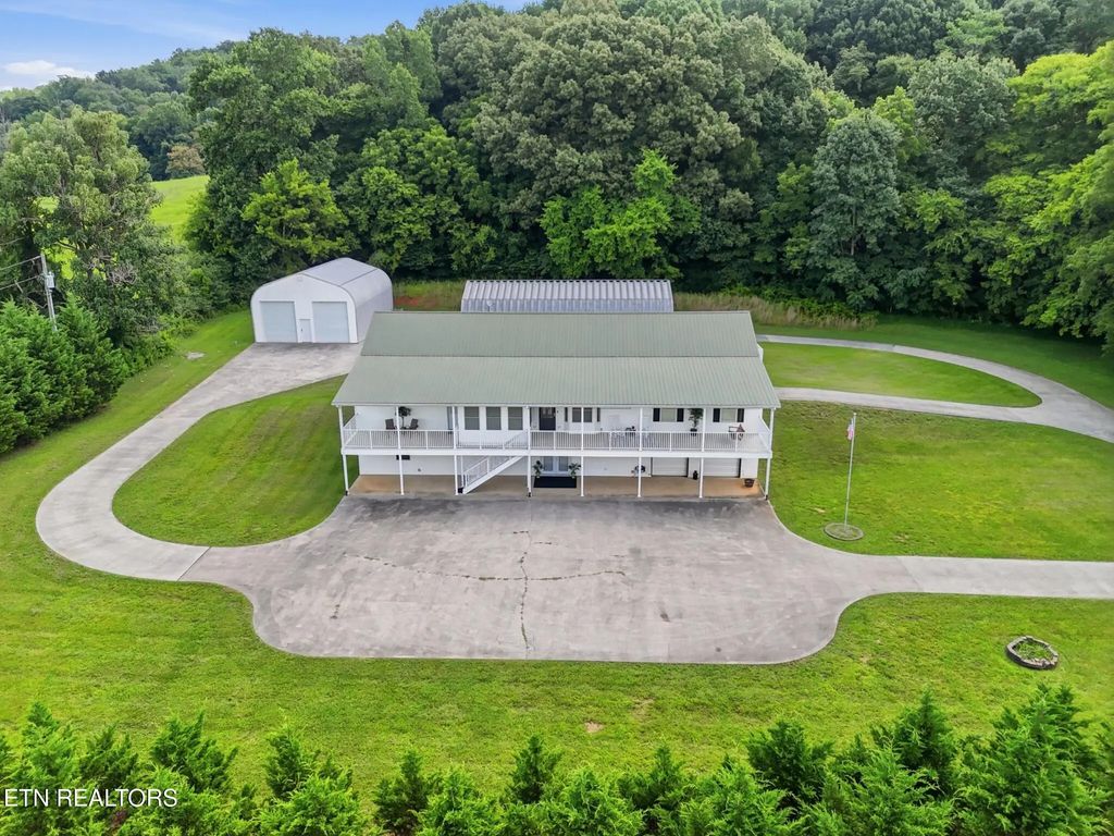 1700 Cedar Valley Rd, Sweetwater