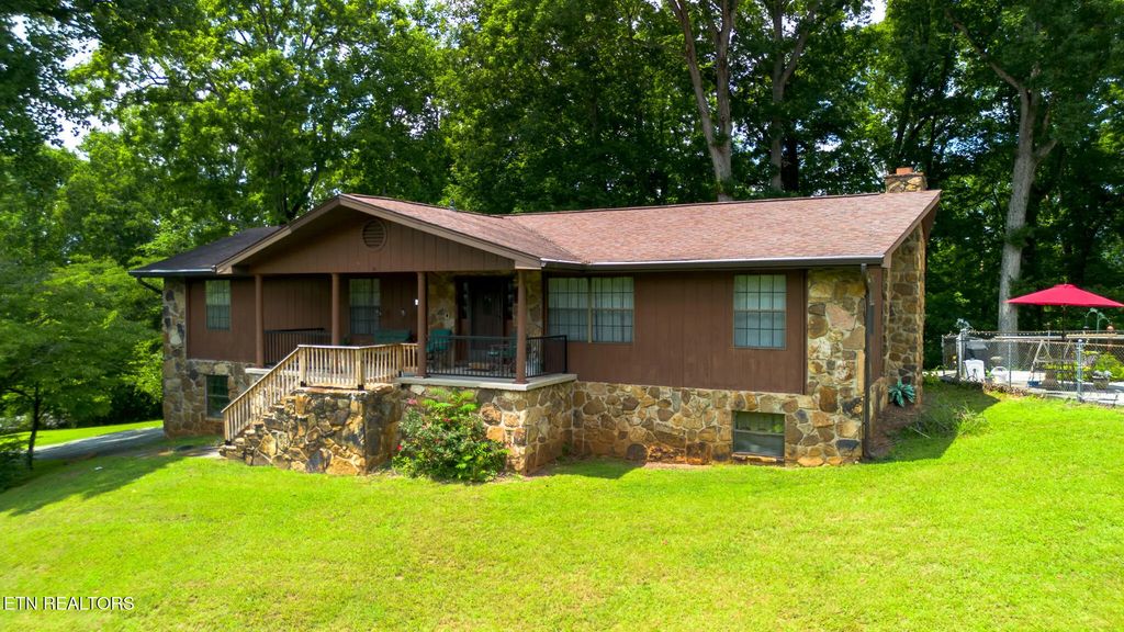 2101 W Governor John Sevier Hwy, Knoxville
