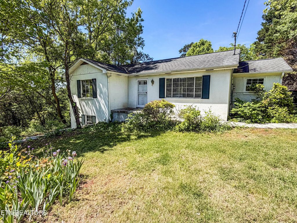 7137 Dan Rose Rd, Knoxville