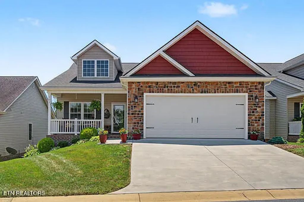 173 Piper Glen, Gray