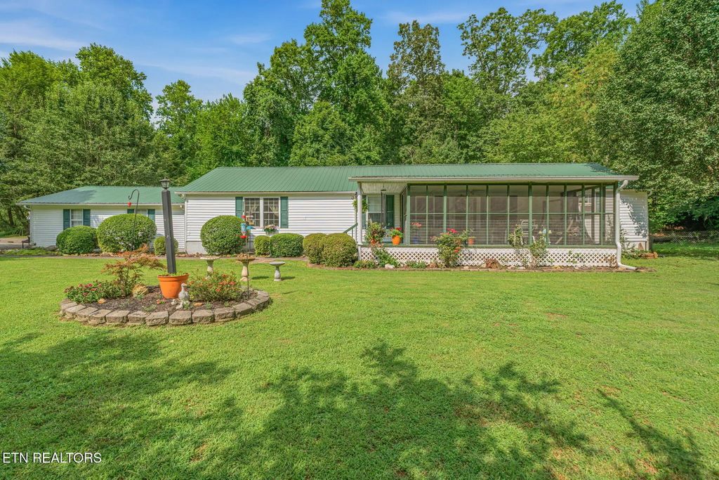 136 Holber Rd, Harriman
