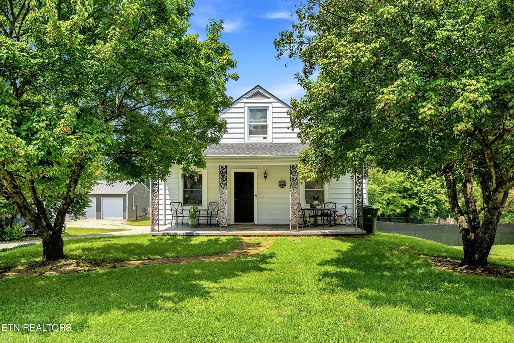 229 Wagoner St, Sparta