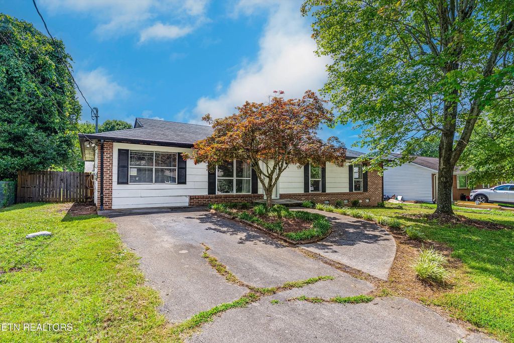 1016 Ruskin Drive, Knoxville