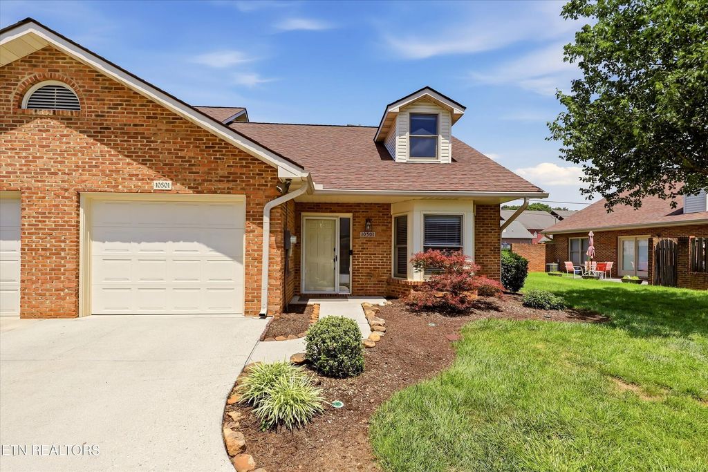 10501 Raven Court, Knoxville