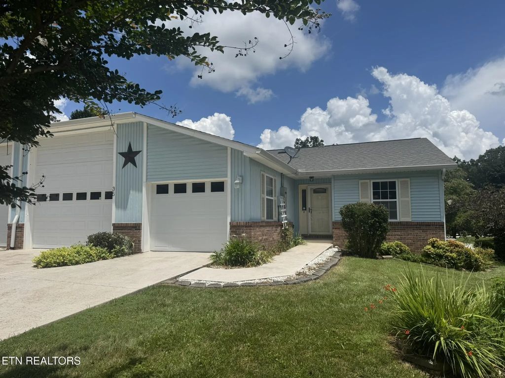 35 Hawthorn Loop, Crossville