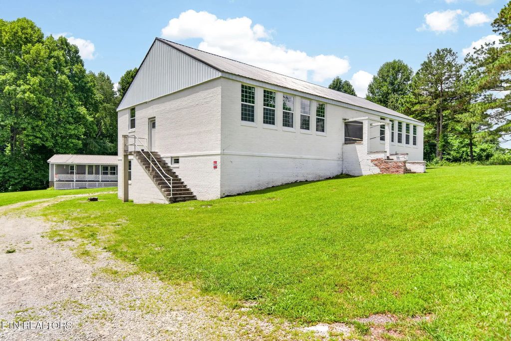6845 Lantana Rd, Crossville