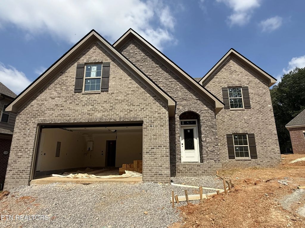 9915 Rio Bravo Lane, Knoxville