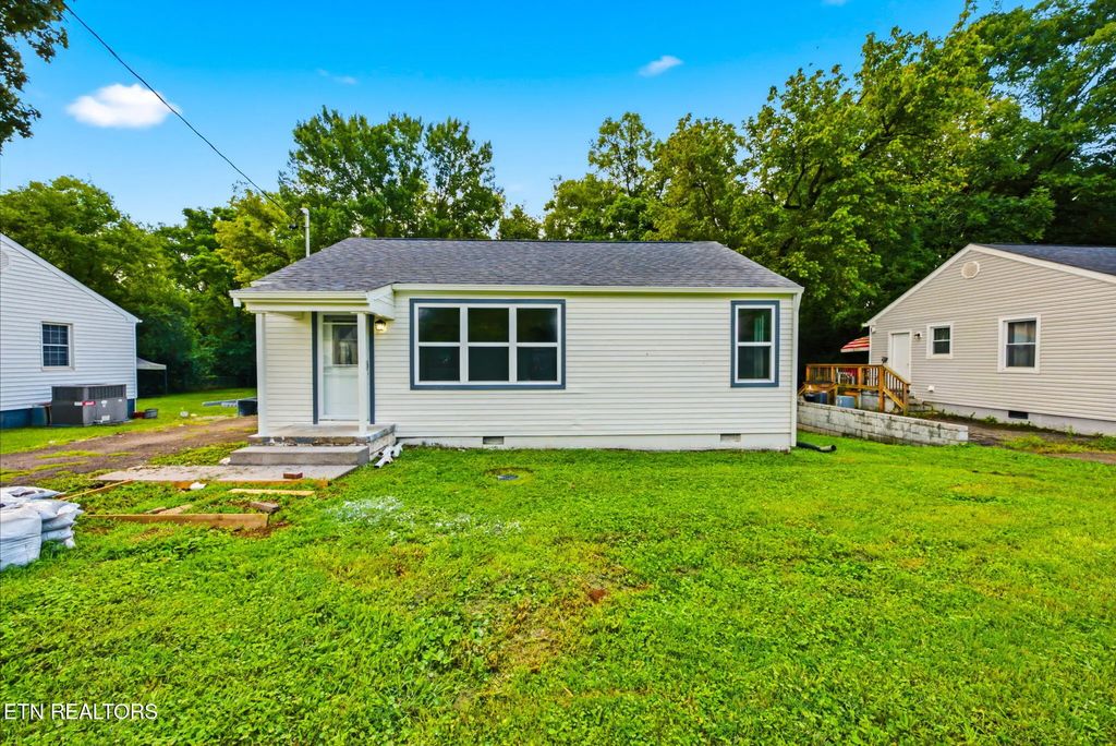 3102 Boright Drive, Knoxville