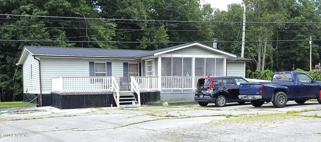 1195 Buffalo Rd, Oneida