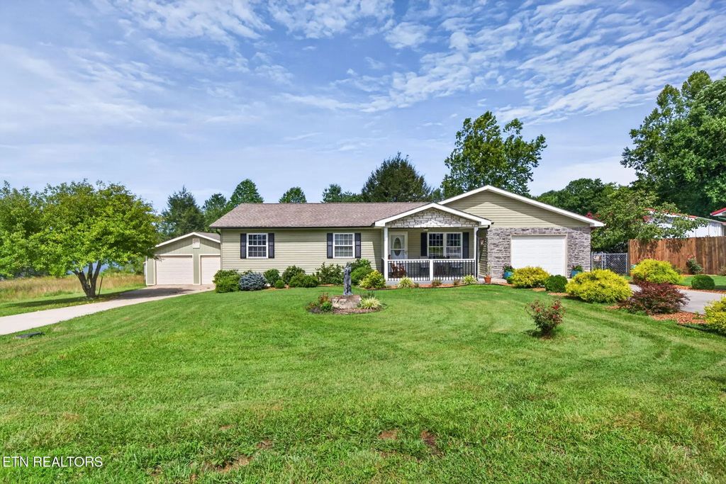 258 Cherry St, Crossville