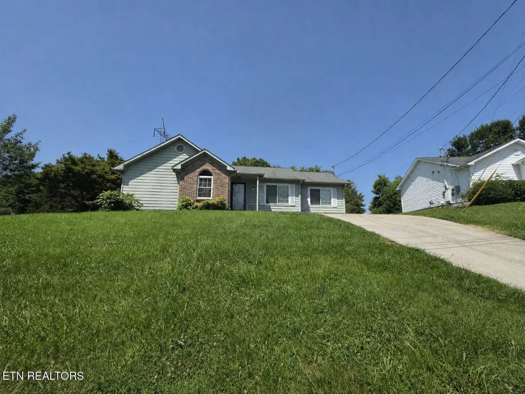 2001 Hyde Park Lane, Knoxville