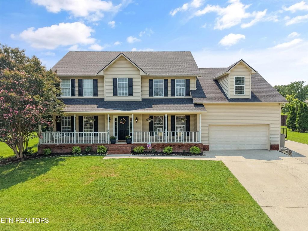 615 Grassland Drive, Maryville