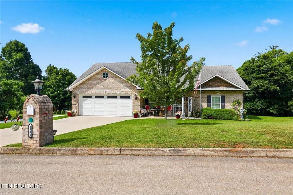 1501 John Sparks Drive, Friendsville