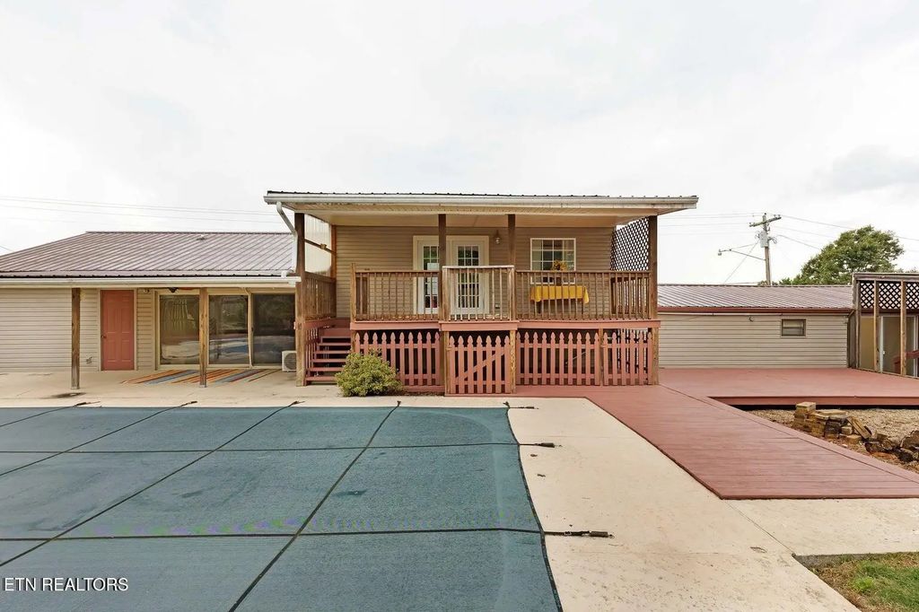 103 Mahala Rd B, Sweetwater