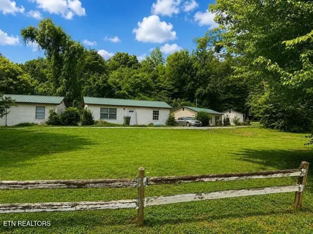 5551 River Road, Decatur