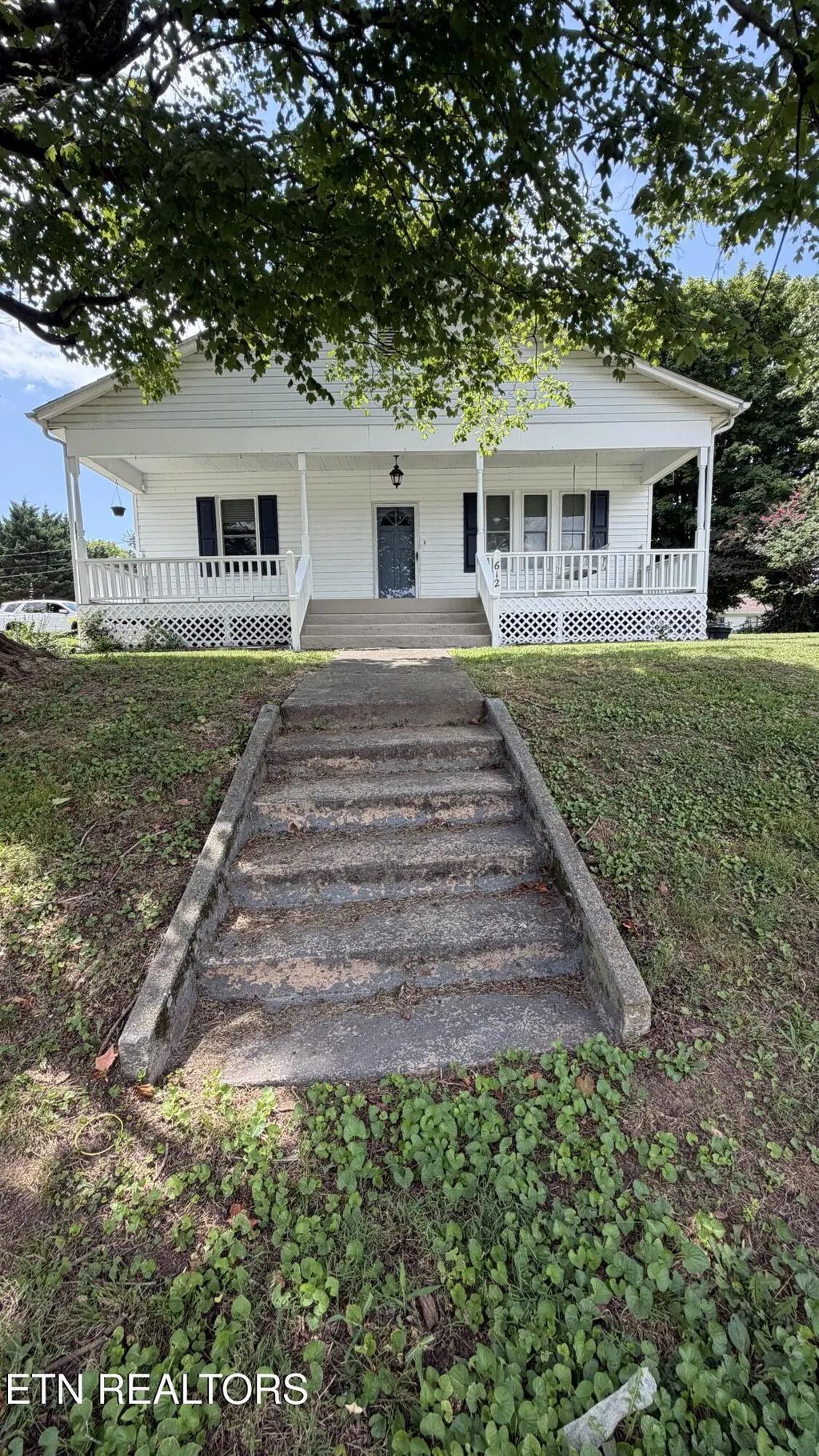 612 S Tellico St, Madisonville