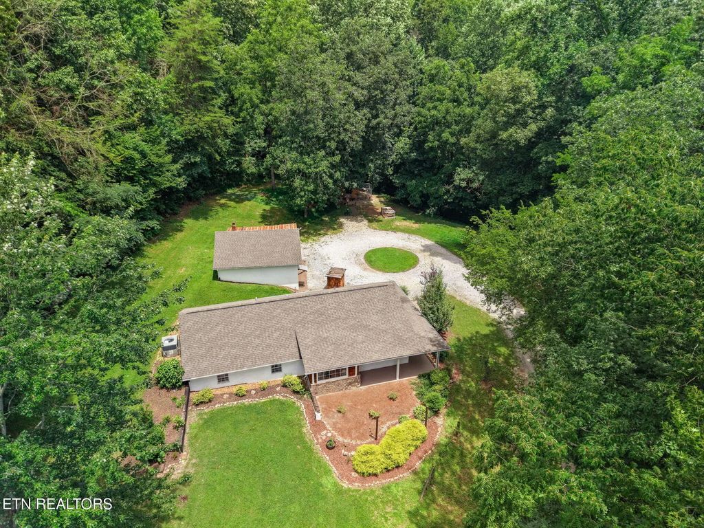 3708 Roberts Rd, Corryton
