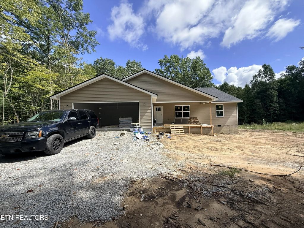 550 Stone Cliff Lane, Jamestown