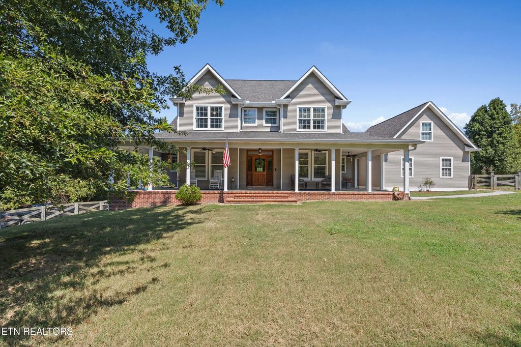3678 Fox Ridge Rd, Louisville