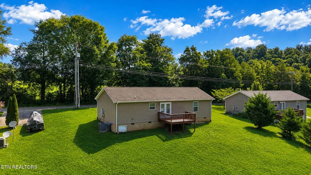 137 Raccoon Valley Rd, Maynardville