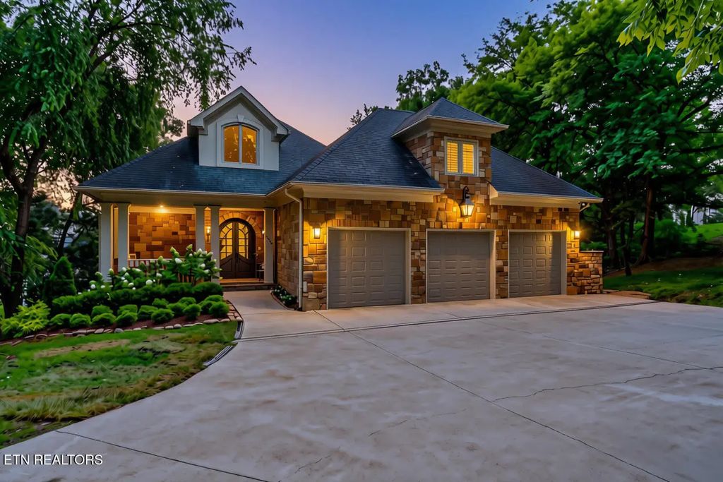 3444 Harbor Front Way, Knoxville