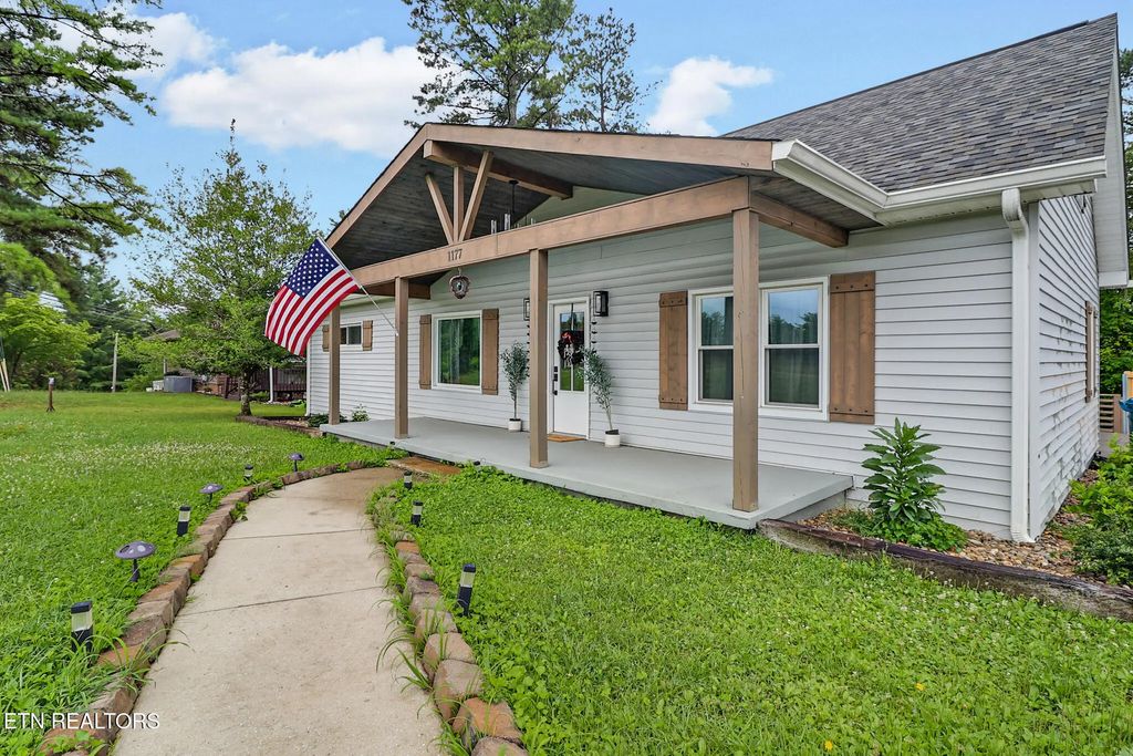 1177 Sparta Hwy, Crossville