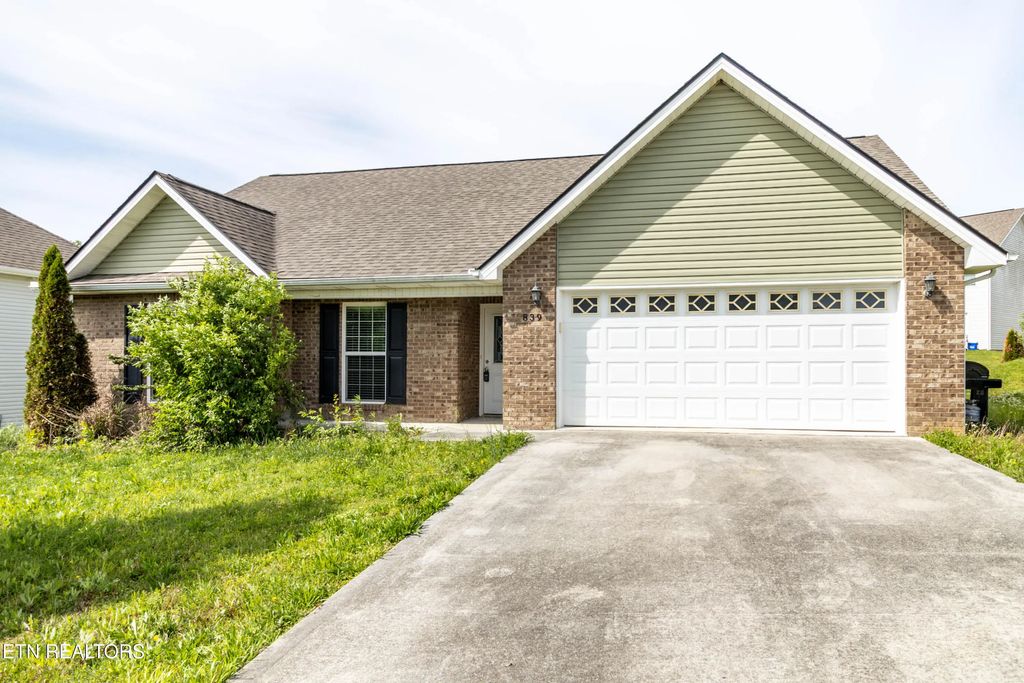 839 Wells Rd, Maryville