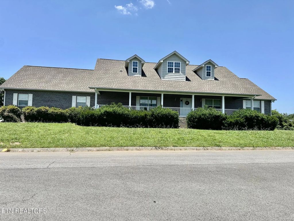 1220 Whaleys Overlook, Kodak