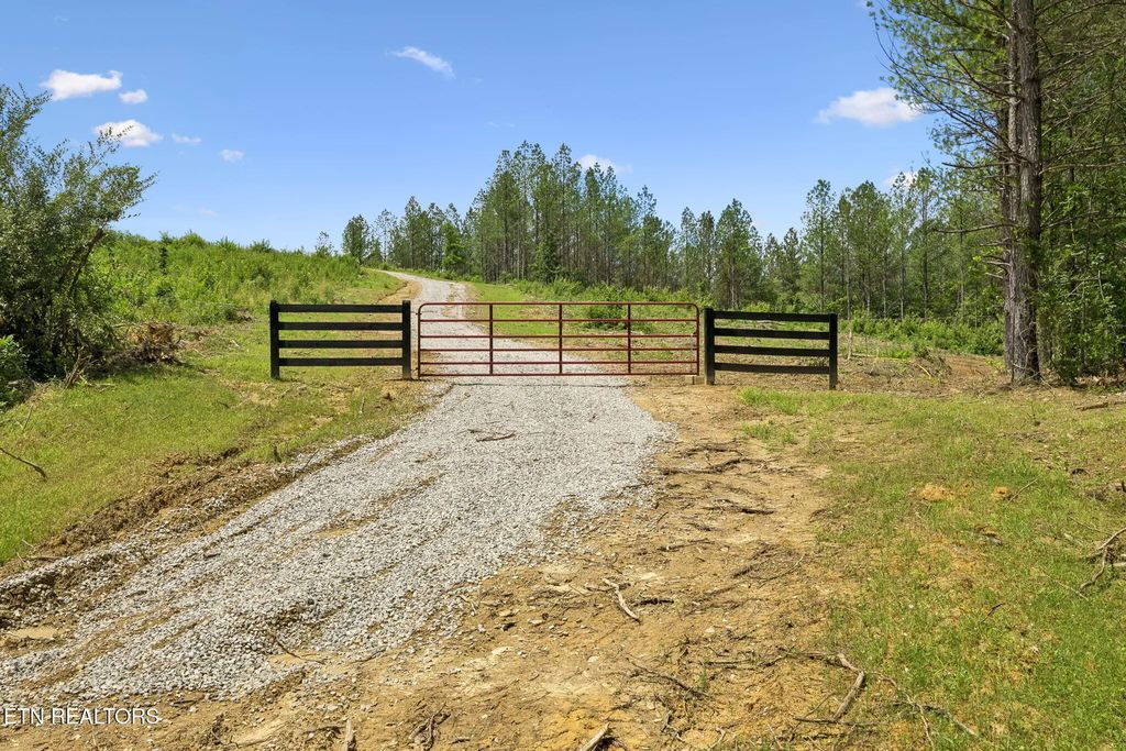 Nydeck Tract 1 Rd, Robbins