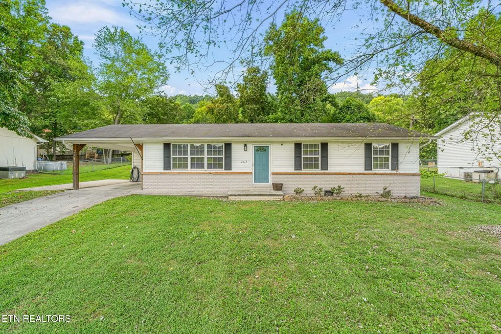 2713 Mynatt Rd, Knoxville