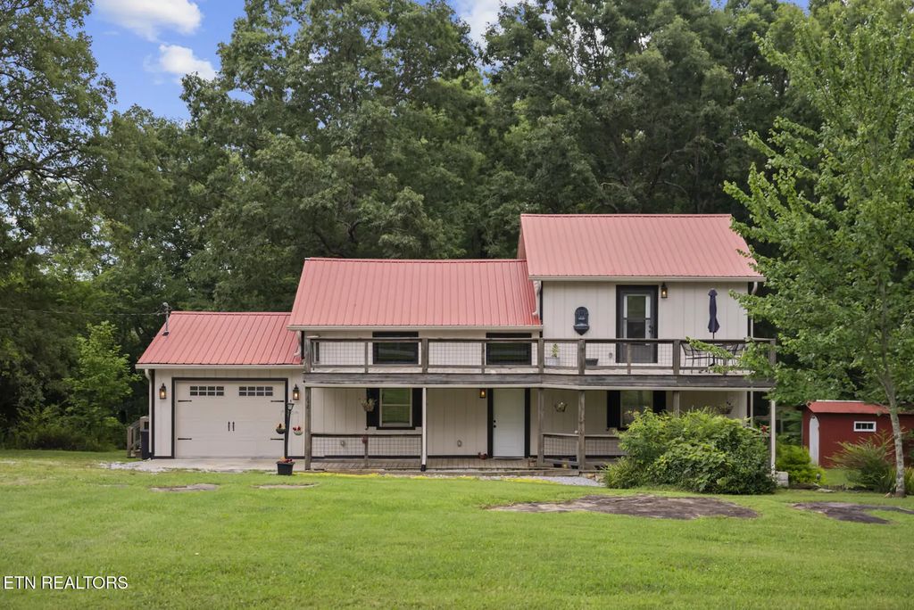 442 Bowman Loop, Crossville