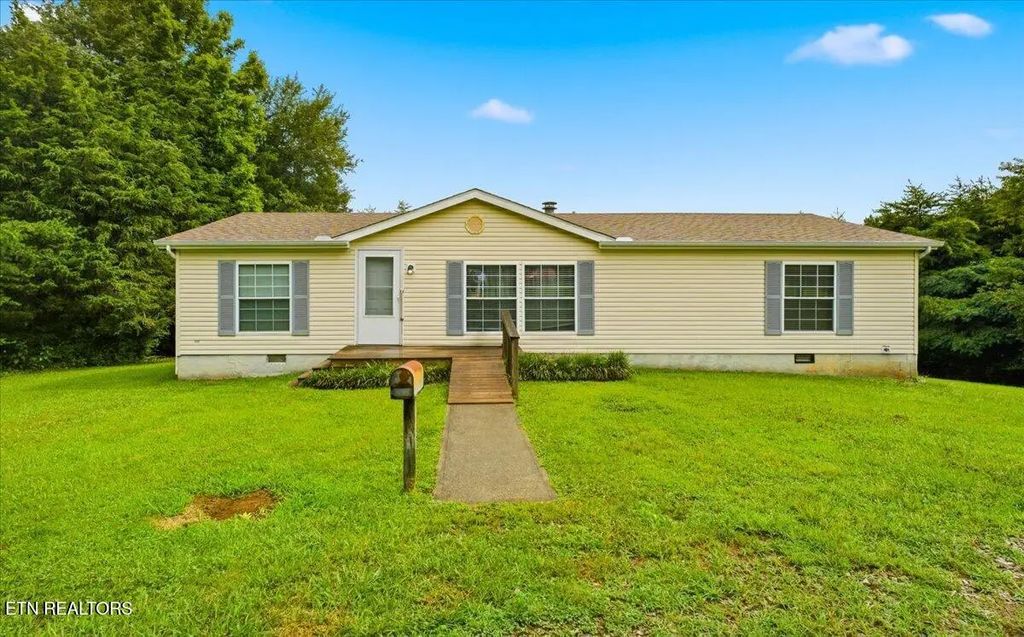 1524 Long Rd, Lenoir City
