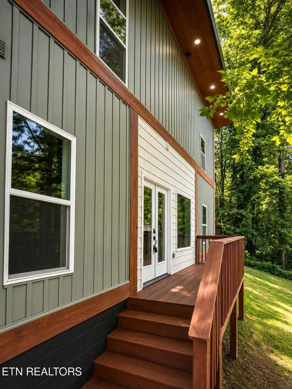 2221 Bernhurst Drive, Knoxville