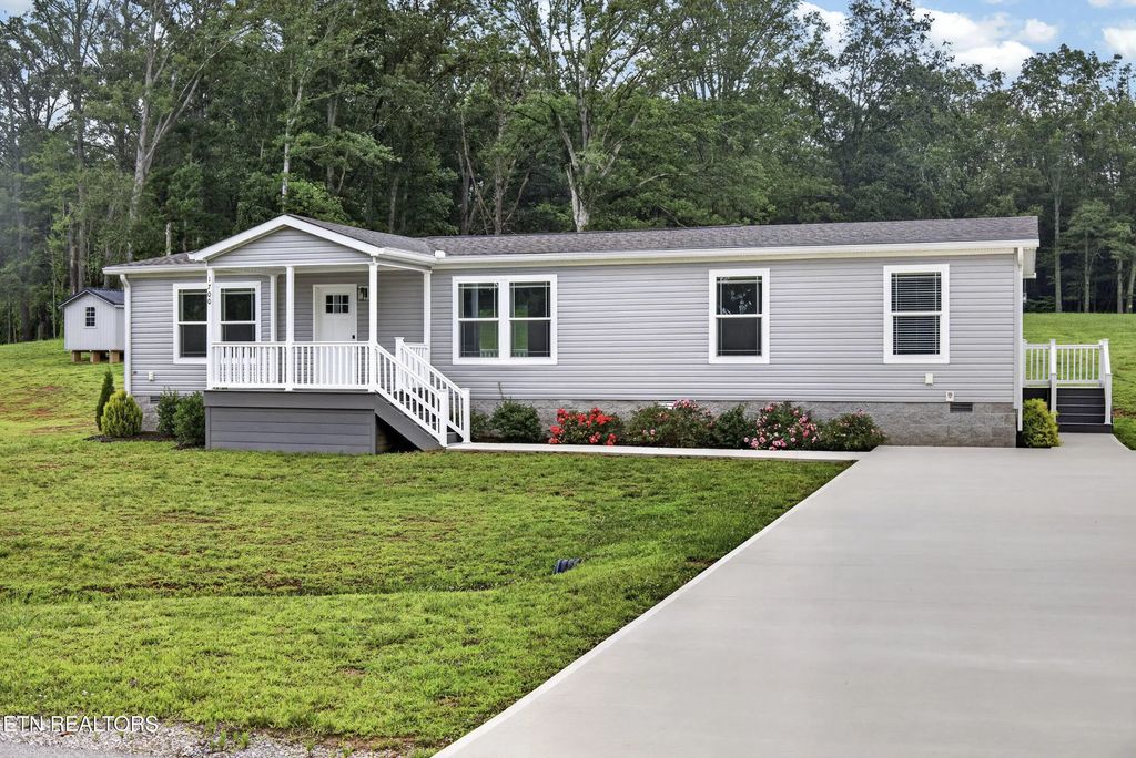 1700 Anna Maria Lane, Cookeville