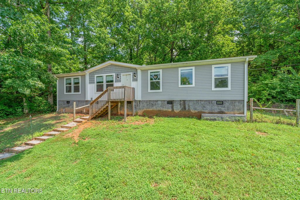 2156 Hiwassee Rd, Sweetwater