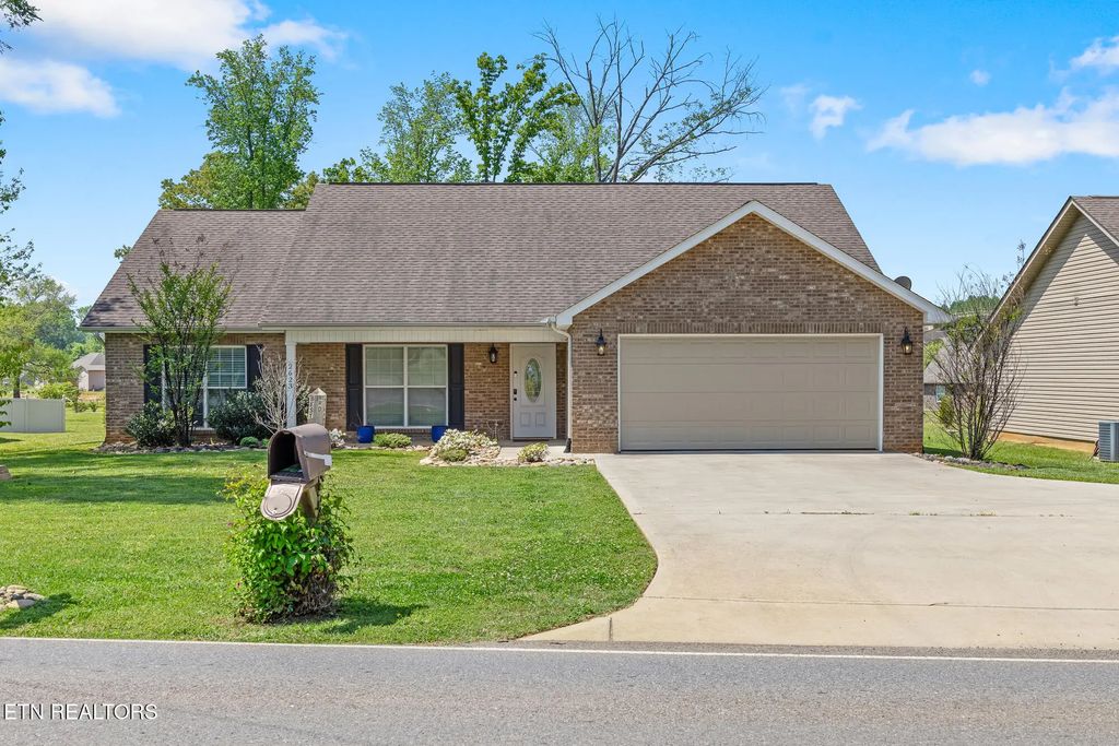 2623 Best Rd, Maryville