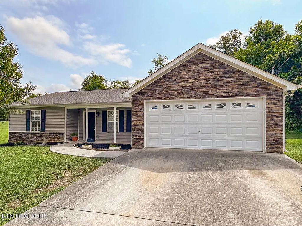 5000 Cattail Lane, Corryton