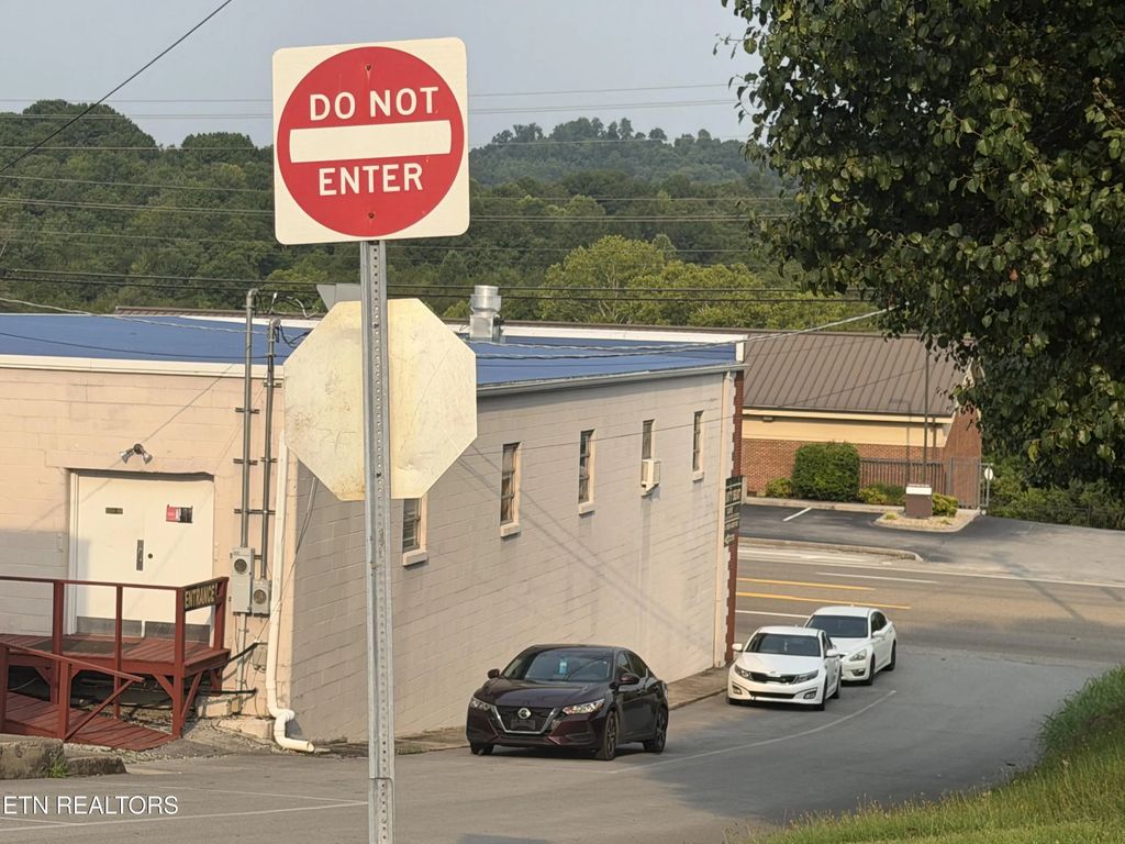 1751 N Broad St, Tazewell