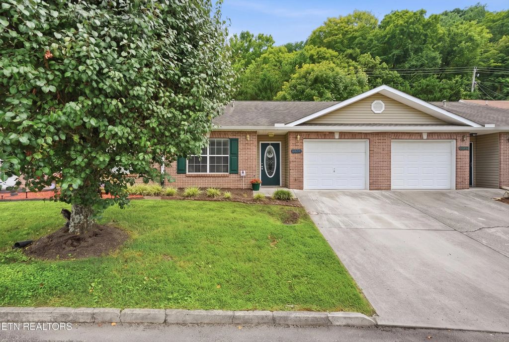 4055 Darwin Way, Knoxville
