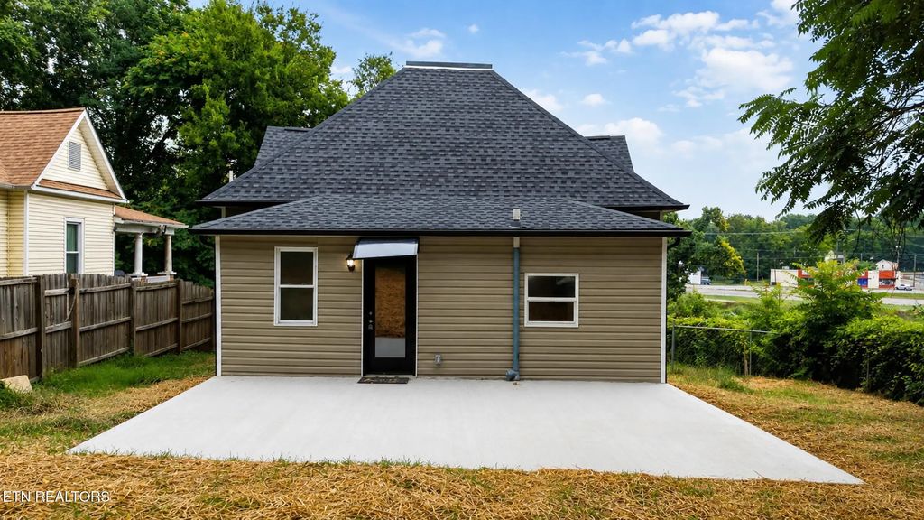 2030 Joseph Schofield St, Knoxville