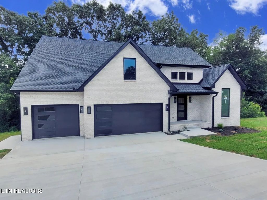 1489 Thomas Woods Way, Lenoir City