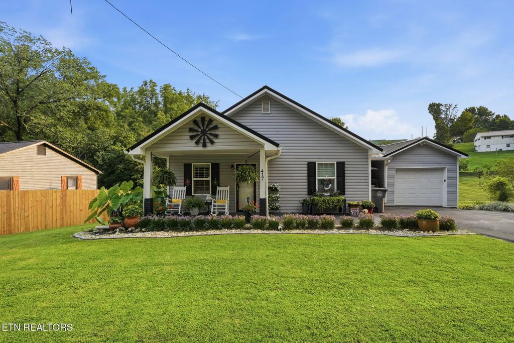417 Hammond Ave, Mount Carmel