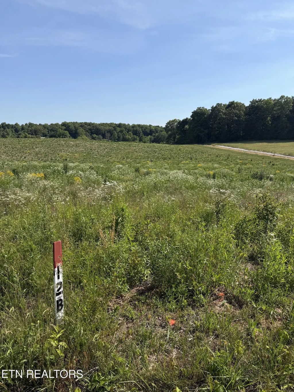 12b Petty Rd, Sparta