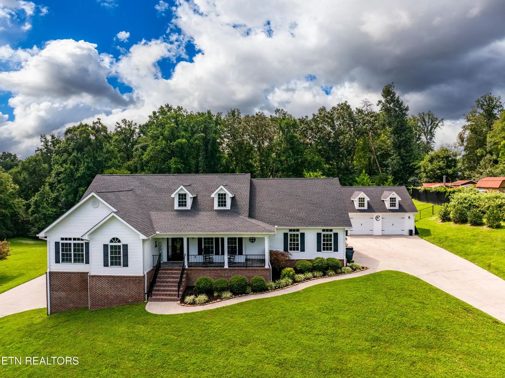 192 Marcowe Drive, Clinton