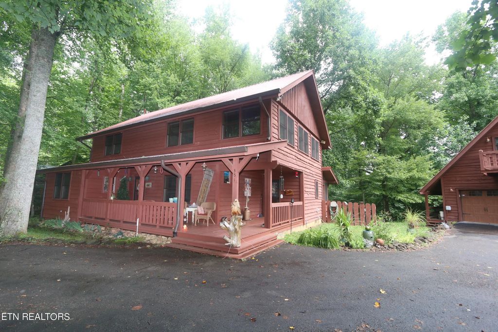 351 Warrior Ridge Way, Cosby