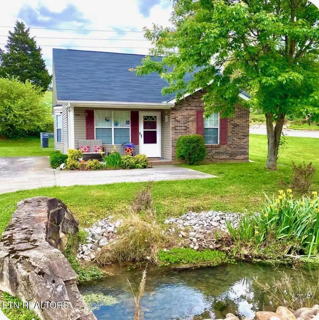 902 Middlebrook Court, Sevierville
