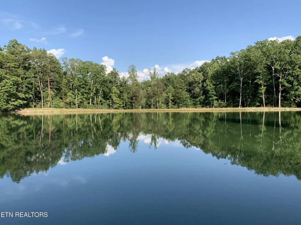 Gold Pond Way, Tallassee
