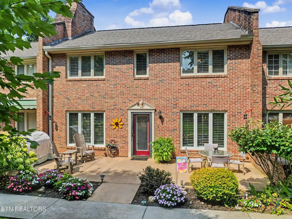 503 Selkirk Drive, Maryville